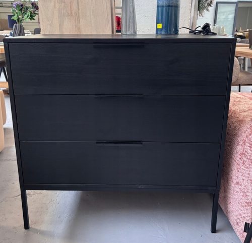 bef9bbda8249e9d0290e8677dfe43b7b