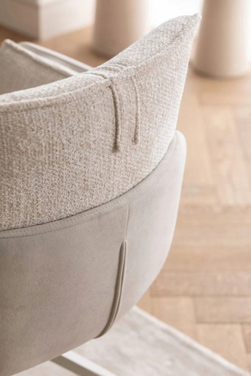 c811ee3a18860616d83e99ba719df510