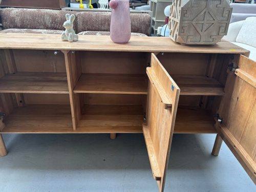 0b5e90640e6f377ef6aed63d81c690cd