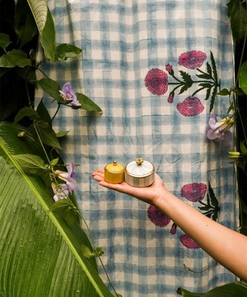 eb715eb51baff2562da094e3a6779643